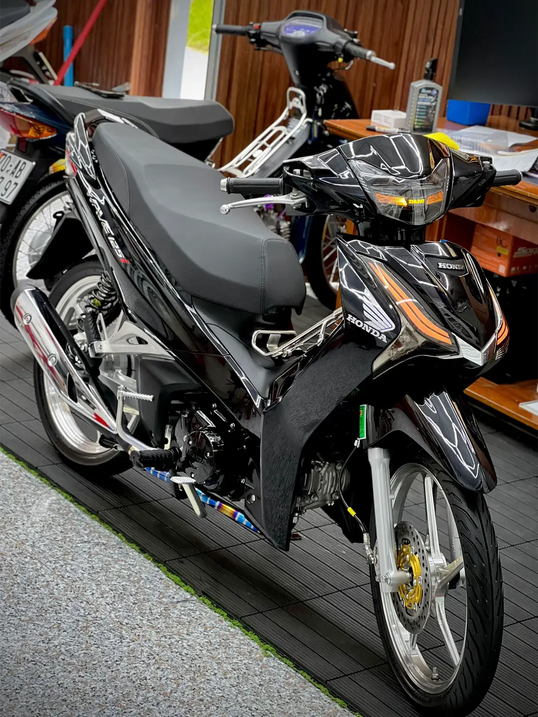 Car360 cover