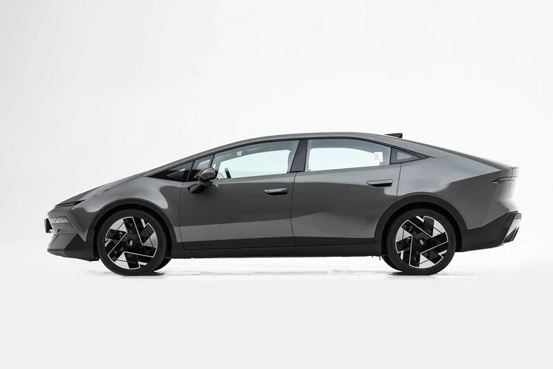 Xe điện Hyundai hoàn toàn mới: Công suất 225 mã lực, phạm vi hoạt động 650km, giá từ 425 triệu đồng - Hình 2