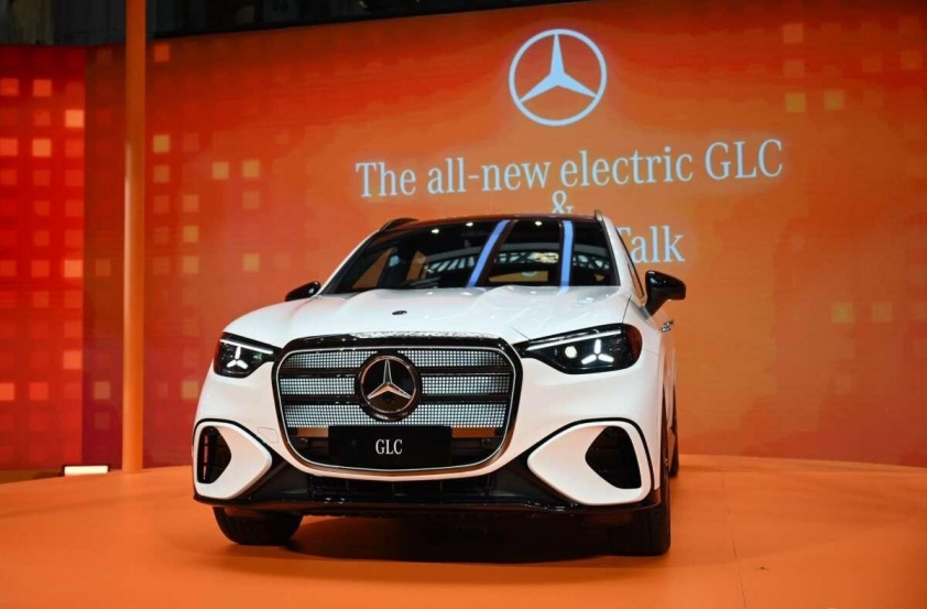 Mercedes-Benz-GLC-EV