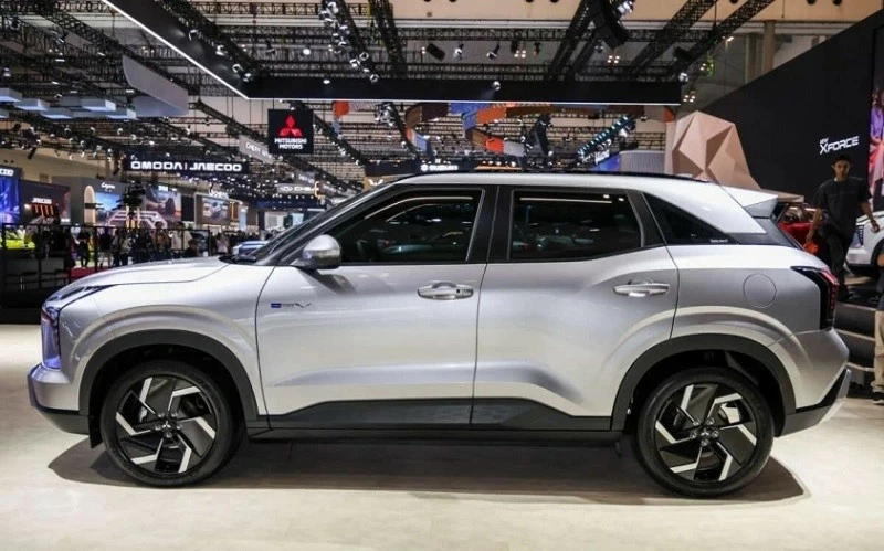 Kích thước tổng thể của Mitsubishi Xforce HEV gần như tương đồng bản động cơ đốt trong.