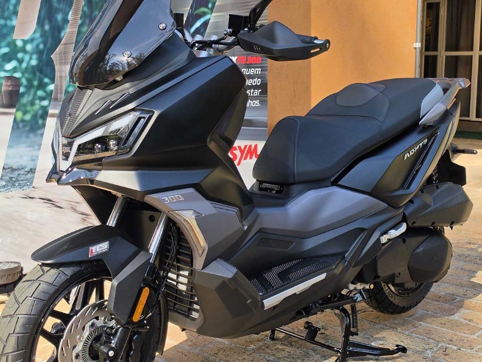 Chính thức ra mắt ‘vua xe ga’ 278cc mới cá tính hơn Honda SH: Giá rẻ, có màn TFT, ABS 2 kênh và TCS ảnh 1