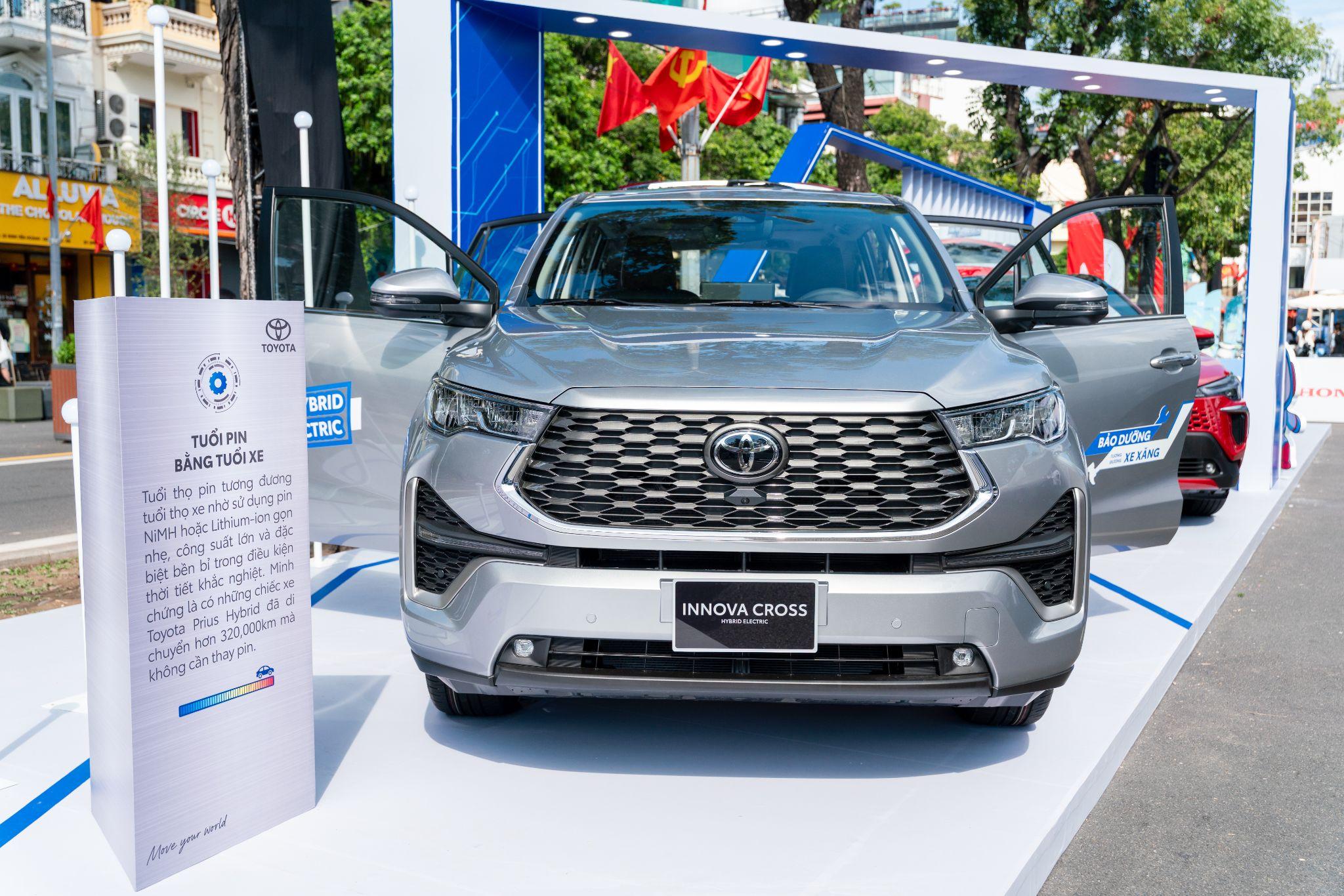 Innova Cross HEV và các mẫu xe Hybrid Electric sẽ được trưng bày tại sự kiện.