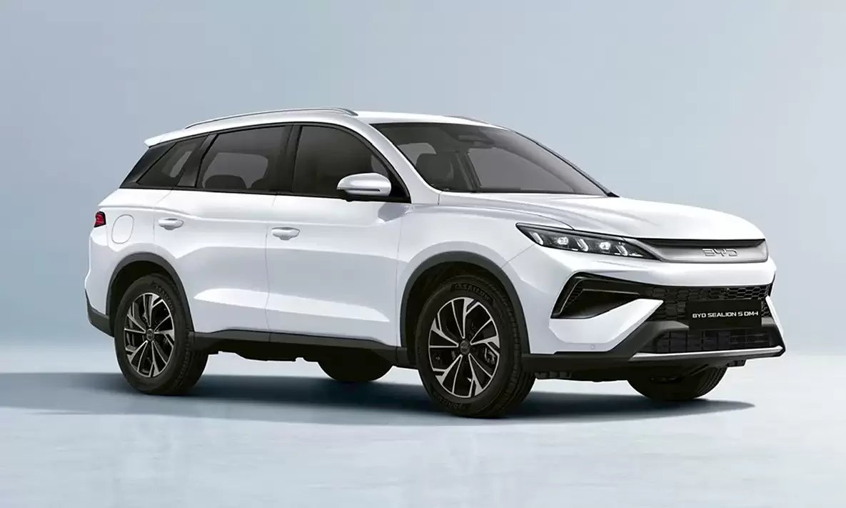 21-1789957605-byd-sealion-5-sap-den-viet-nam-chay-dien-110-km-moi-lan-sac