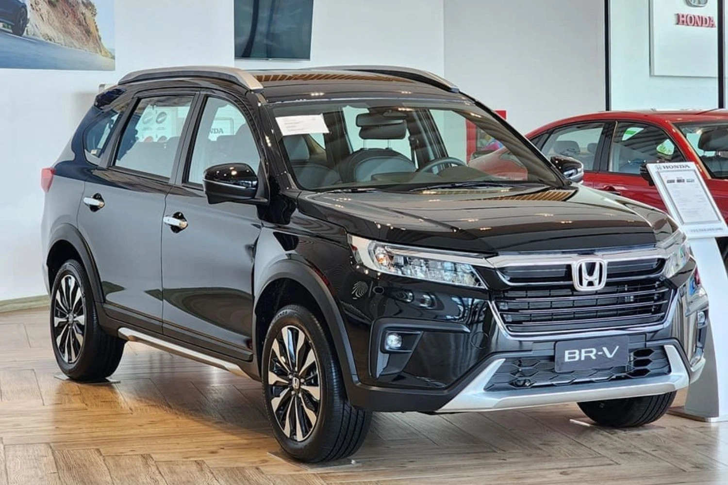 Giá lăn bánh Honda BR-V giảm sốc, MPV 7 chỗ rẻ ngang Toyota Vios - Hình 1