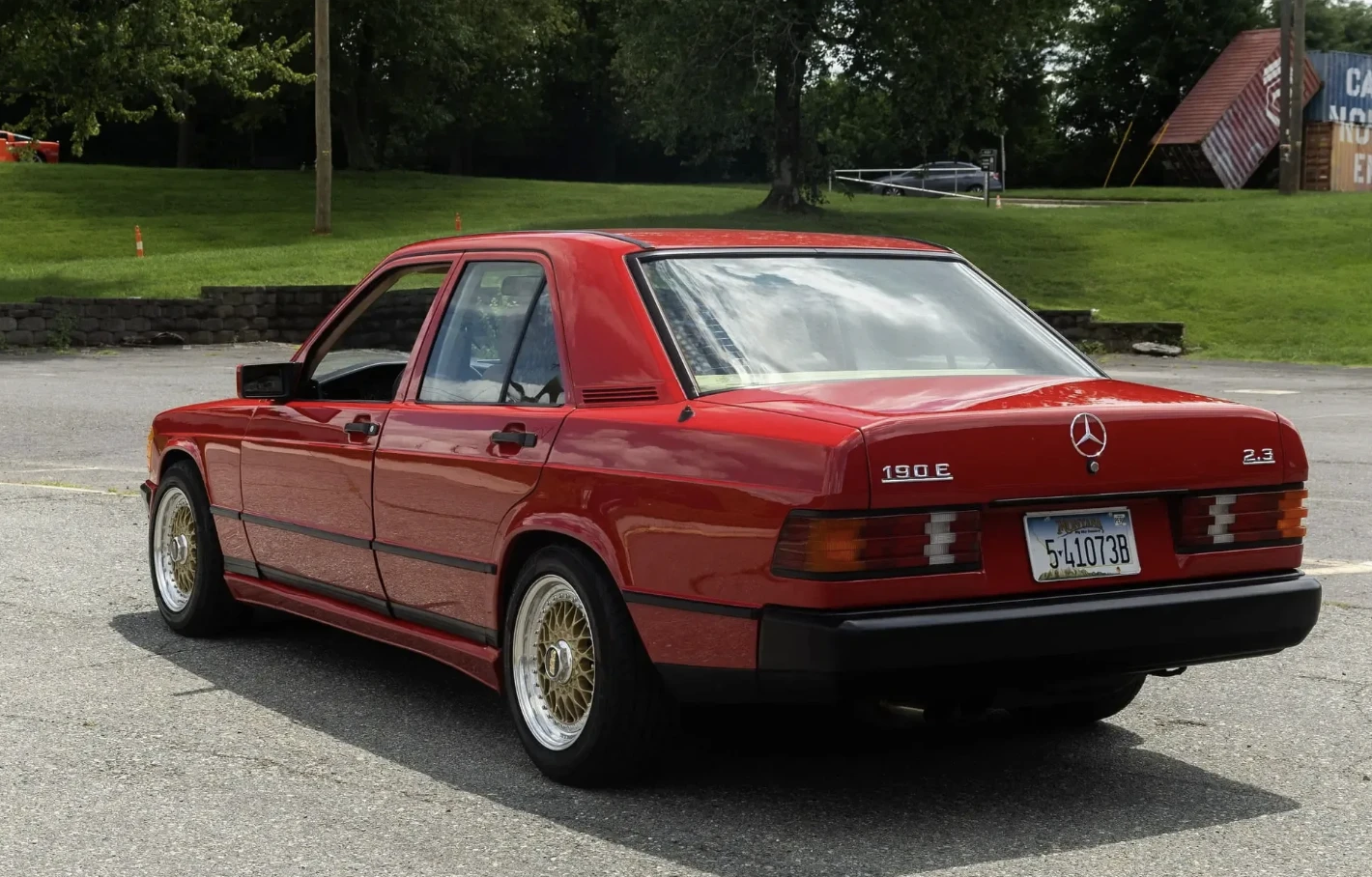 Xế cổ Mercedes-Benz 190E đời 1984 độ turbo độc nhất vô nhị - Hình 8