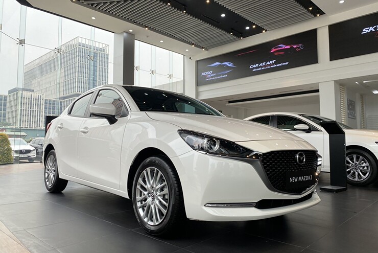 Mazda2 trở thành điểm sáng trong thị trường sedan hạng B đầy khó khăn.
