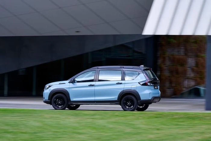 Suzuki XL7 2026 giá từ gần 570 triệu đồng, thêm bản tiêu chuẩn đấu Mitsubishi Xpander - Hình 5