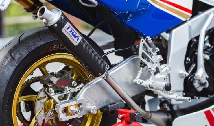 Honda NSR50 Rothmans biển ngũ quý 2, mô tô 50cc được phục chế cầu kỳ - 4