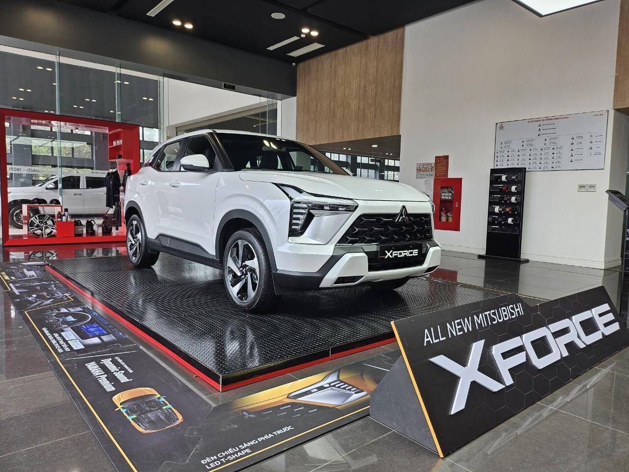 Xforce tạo lợi thế bằng khoảng sáng gầm lớn, bán kính quay đầu nhỏ và các trang bị hướng tới nhu cầu sử dụng đô thị