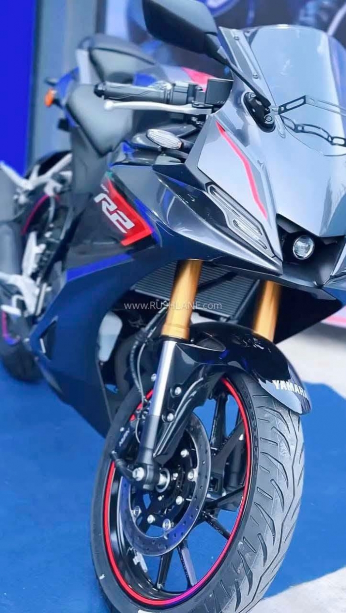 YAMAHA-R2-2