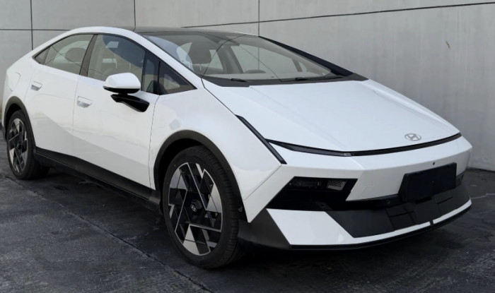 Hyundai Ioniq V 2027