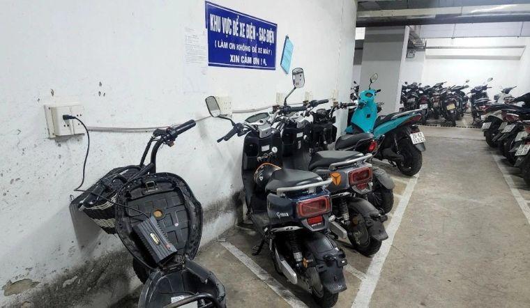 9-luu-y-khi-sac-pin-xe-dap-dien-xe-may-dien-dam-bao-an-toan-202309221106059367