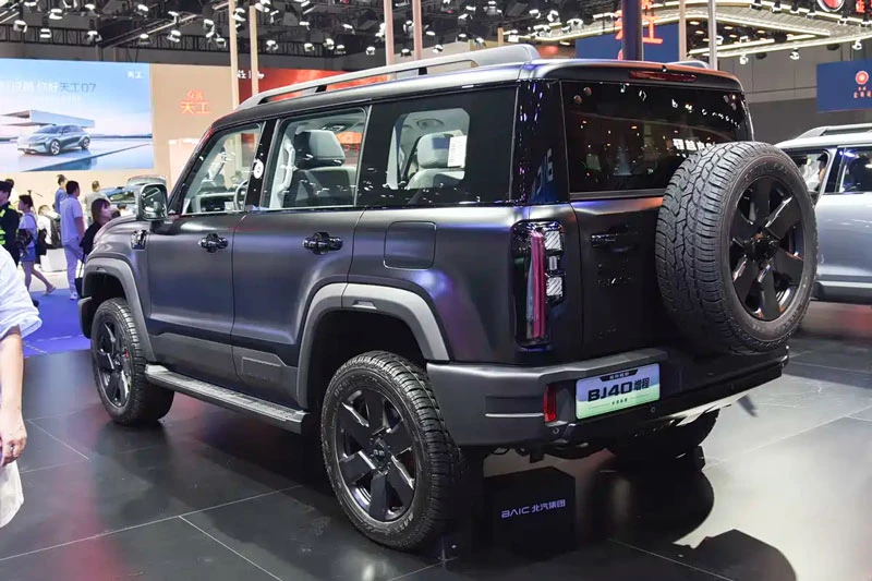 SUV địa hình thiết kế hầm hố, công suất 532 mã lực, giá 715 triệu đồng - Hình 3