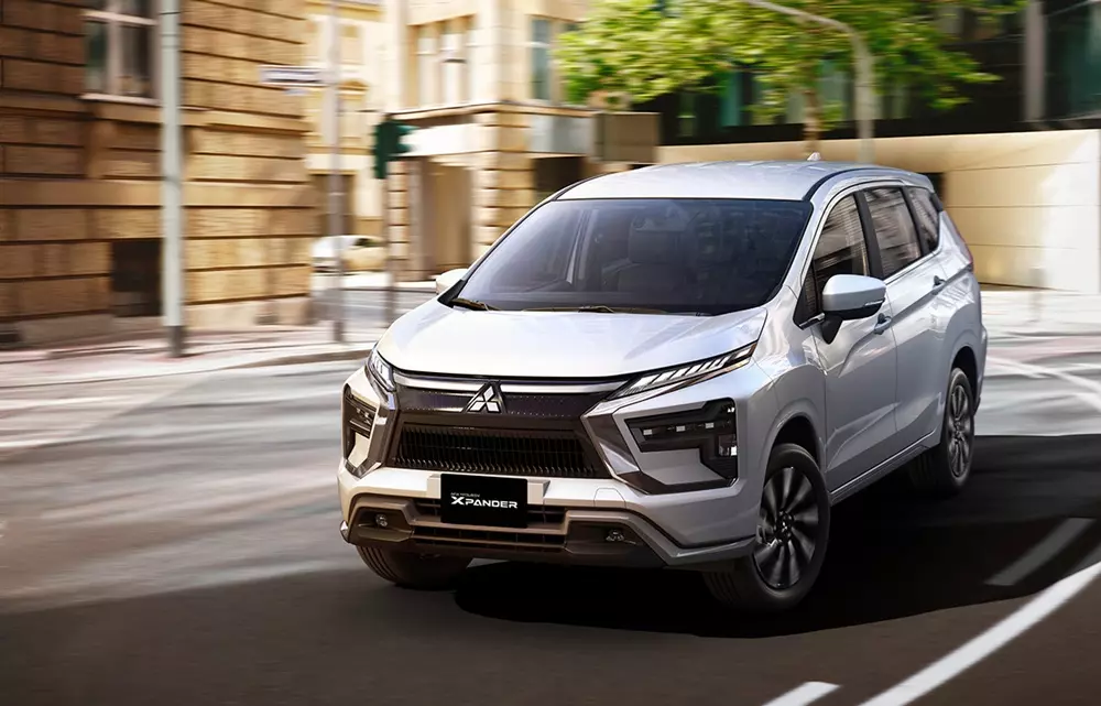 Doanh số xe MPV tháng 6/2026: Toyota Innova Cross chỉ bán thua VinFast Limo Green - Ảnh 4.