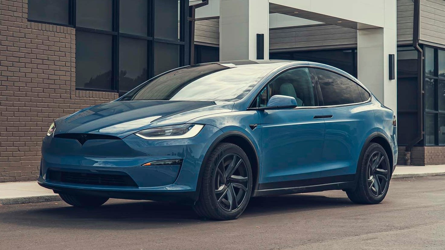 2026 Tesla Model X Review, Pricing, and Specs