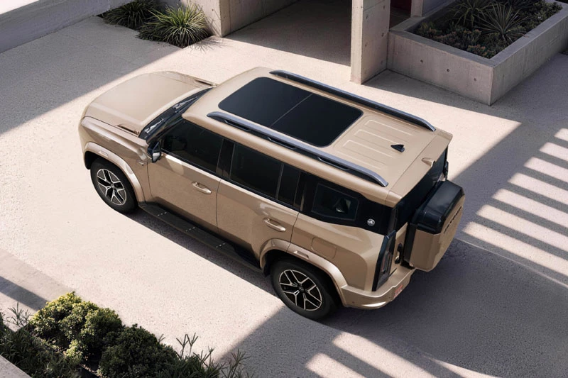 SUV địa hình công suất 782 mã lực, giá gần 600 triệu đồng - Hình 5