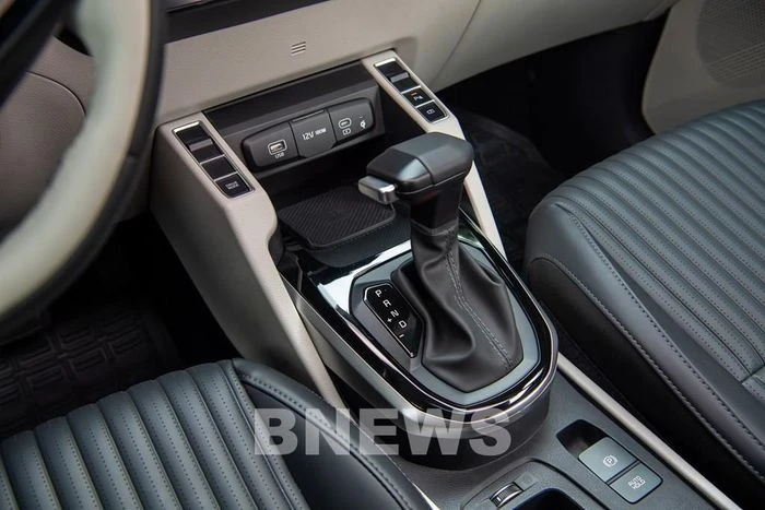 Kia Carens Clavis 7 chỗ ra mắt tại Việt Nam, giá từ 639 triệu đồng - Hình 8