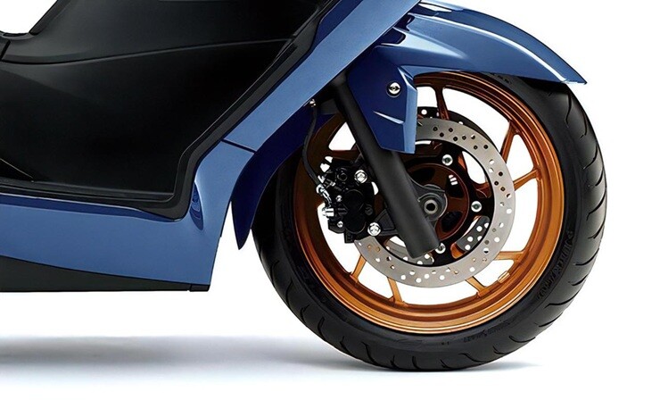 Suzuki chuẩn bị ra mắt xe ga 400 cc tương thích xăng E10 - 5