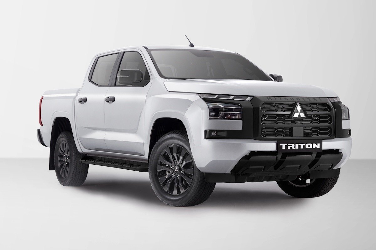 14-1789368684-mitsubishi-triton-bo-sung-ban-4wd-premium-tai-viet-nam-gia-782-trieu-dong-dau-truc-tiep-ford-ranger