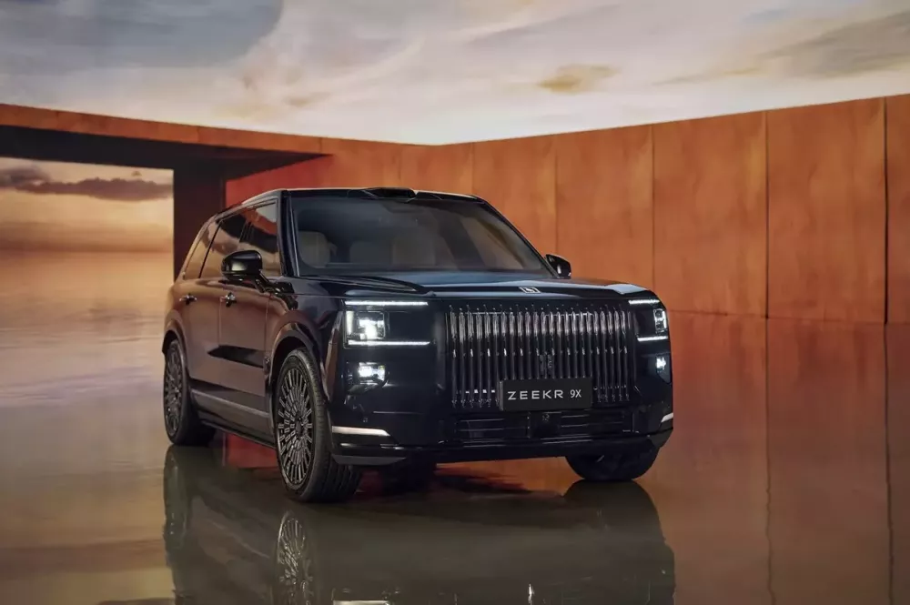 "Rolls-Royce của Trung Quốc" Zeekr 9X tiến sang trời Âu, đối đầu BMW X7 và Audi Q9 mới - Ảnh 1.