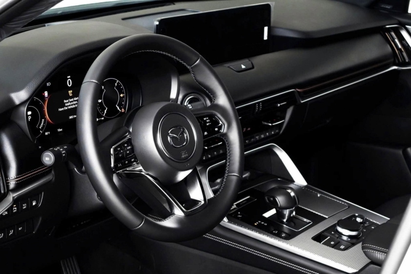Mazda CX-90 (3)