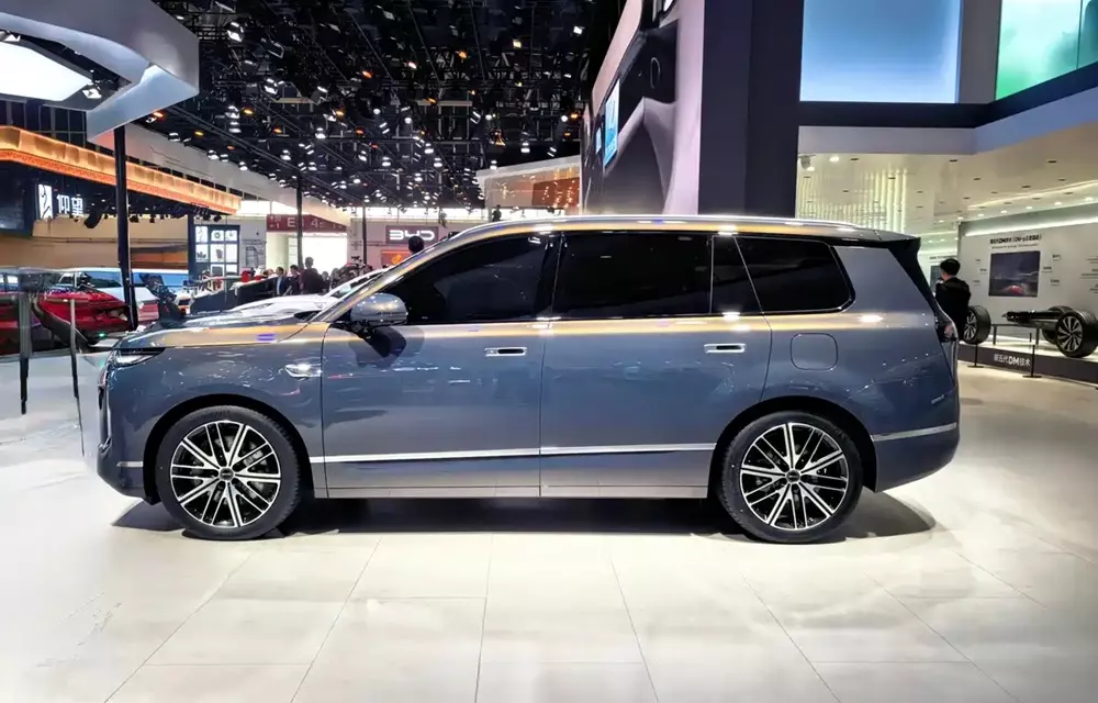 SUV cỡ lớn BYD Sealion 08 lộ nội thất trước ngày ra mắt - Ảnh 5.