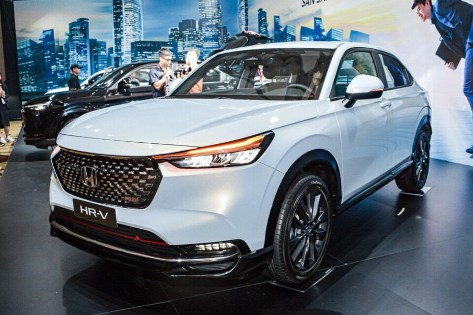 Honda HR-V sở hữu diện mạo mạnh mẽ nhưng không kém phần sang trọng