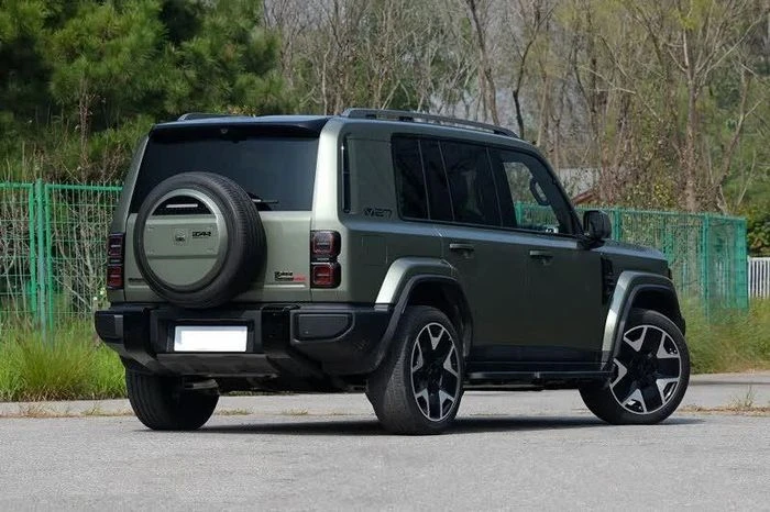 SUV địa hình công suất 449 mã lực, di chuyển 300km không cần đổ xăng, giá hơn 730 triệu đồng - Hình 4