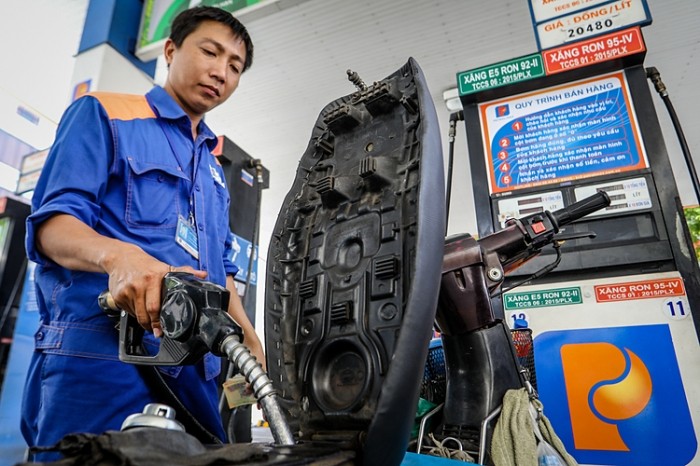 Tin xe hot 29/7: ‘Vua bán tải’ của Toyota chính thức trình làng với giá mềm, quyết hạ đo ván Ford Ranger ảnh 2