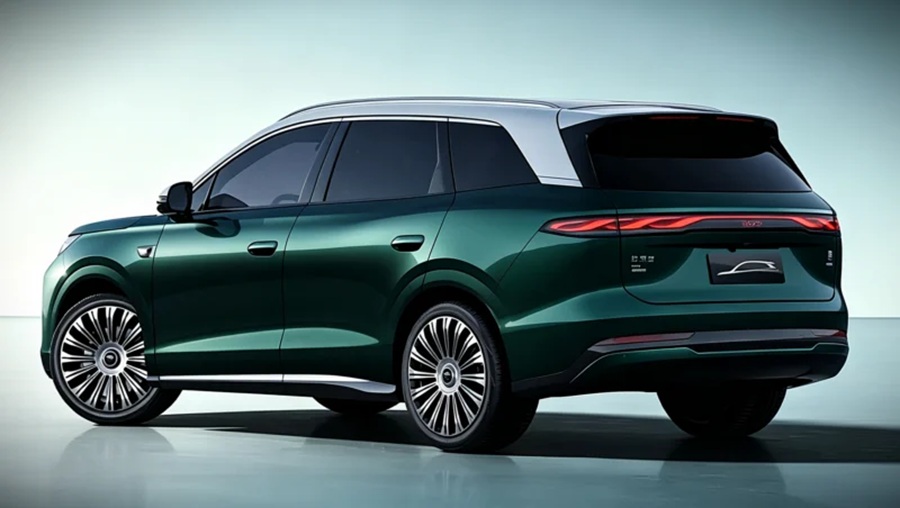 Góc nhìn phía sau Tang 8 Series, thể hiện kích thước lớn với chiều dài hơn 5 m và tùy chọn 5 hoặc 7 chỗ ngồi.