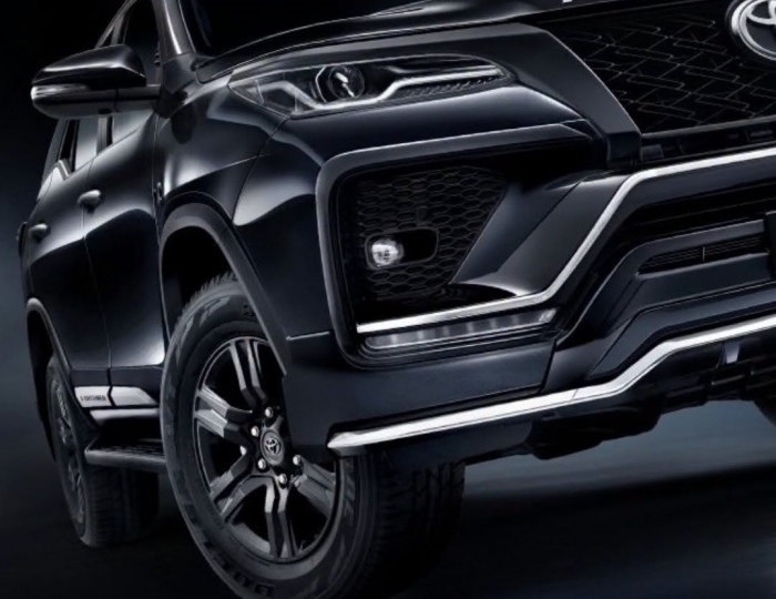 toyota-fortuner-4