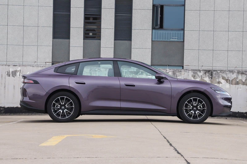 Hình 2: Xe sedan hạng D công suất 286 mã lực, trang bị tiên tiến, giá chưa tới 500 triệu đồng