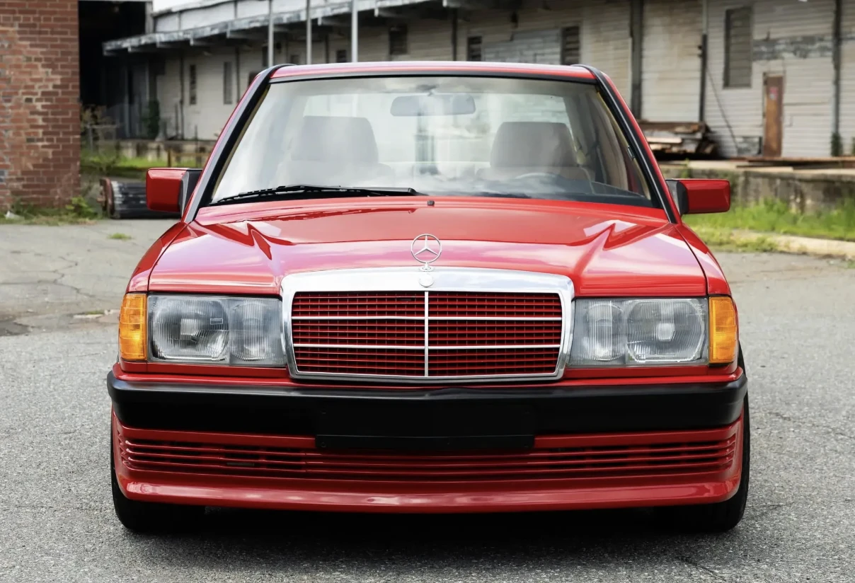 Xế cổ Mercedes-Benz 190E đời 1984 độ turbo độc nhất vô nhị - Hình 2