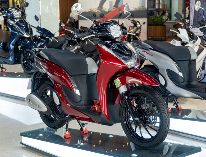 Giá xăng dầu chiều nay 31/10: Xăng E5 RON 92 neo ở mức rẻ, E10 RON 95 còn gần đáy hơn, giá đầy bình các mẫu xe ga 125cc ảnh 2