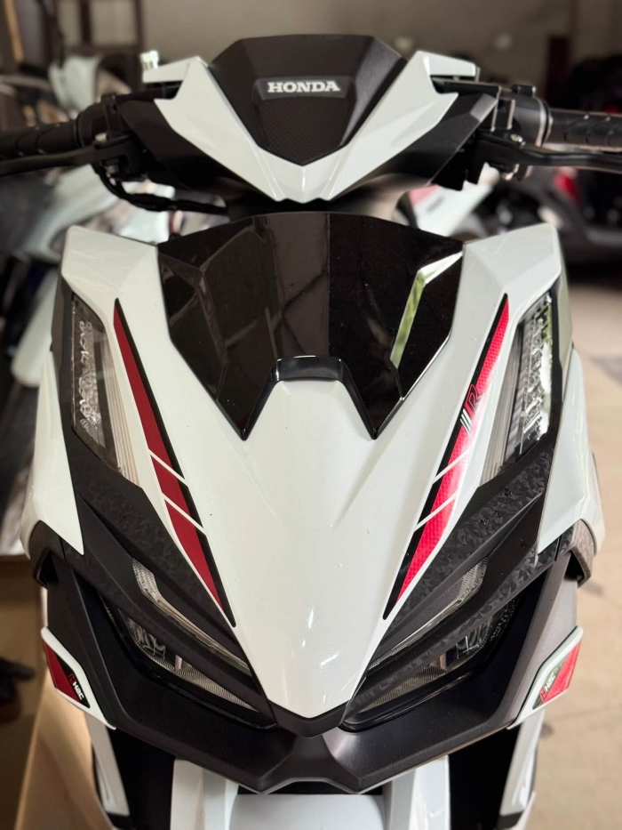 honda-click-160r-5