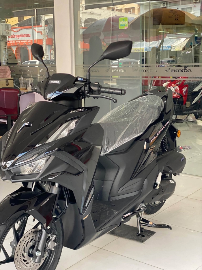 HONDA-CLICK-160-3