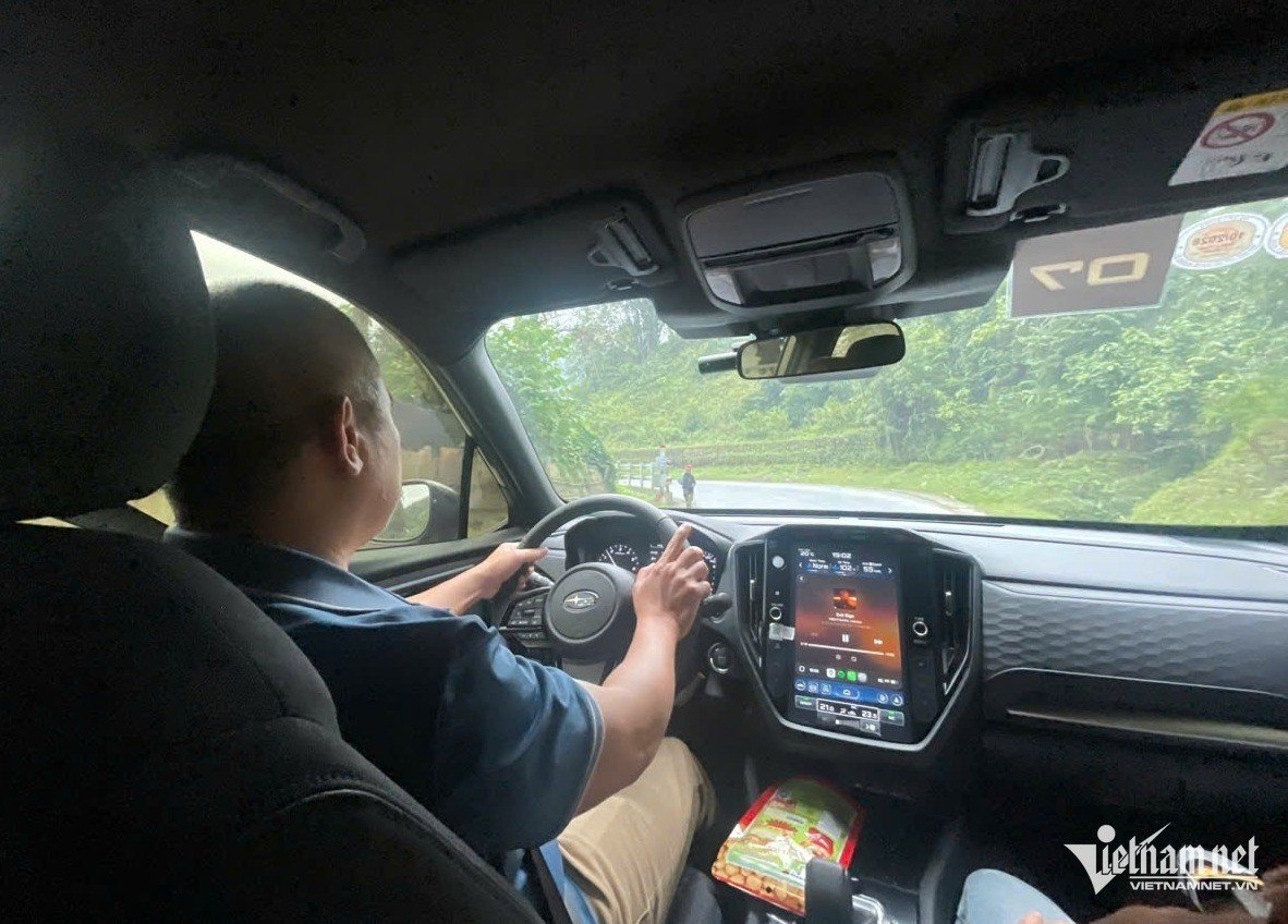 W-lai xe duong deo 2.jpg