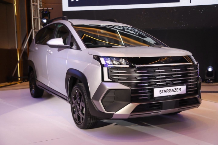 Hyundai-Stargazer-8