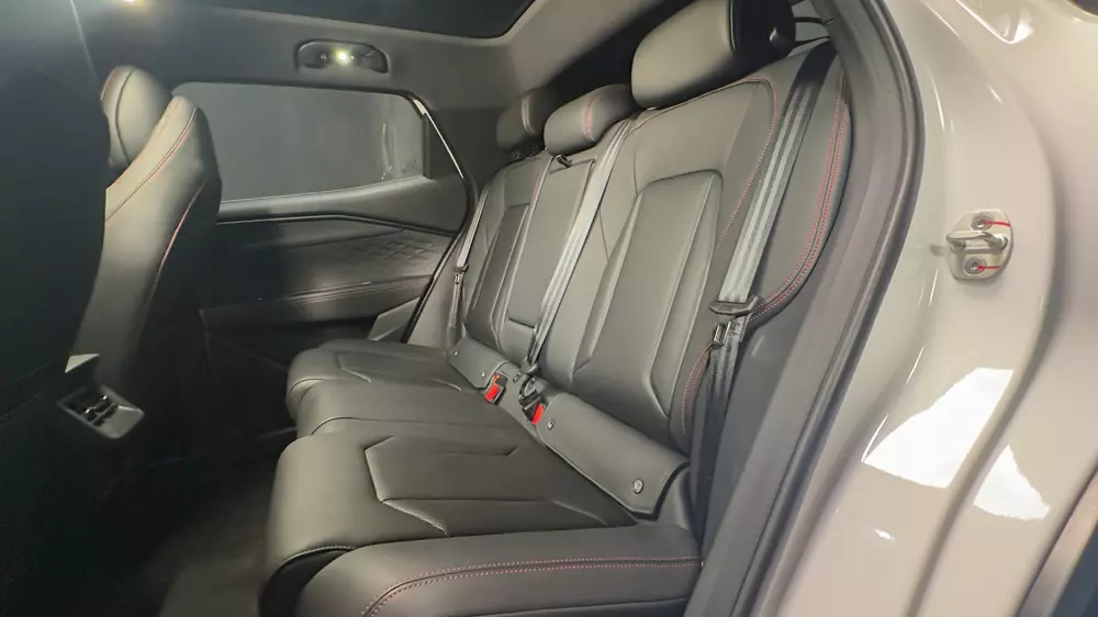 Hàng ghế sau của Omoda 4 EV