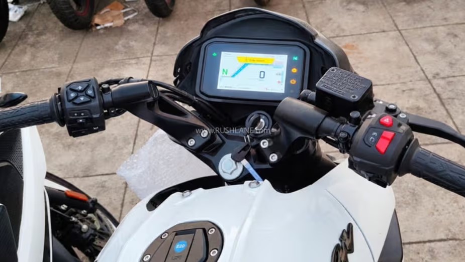 Đại lý bắt đầu nhận cọc ‘vua côn tay’ 200cc mới: Xịn hơn Yamaha Exciter và Honda Winner R, giá dự kiến 43,5 triệu đồng ảnh 3