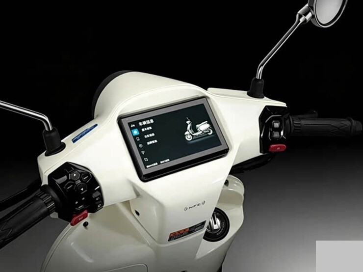 Xe ga Yamaha mới có màn hình TFT, hỗ trợ hybrid, giá gần 45 triệu đồng - 3