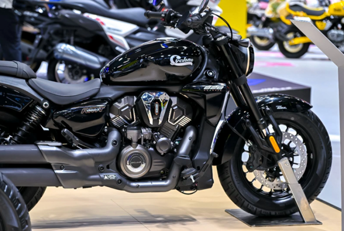 CYCLONE AQS628 V-Twin