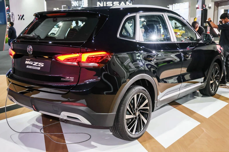 SUV hạng B công suất 215 mã lực, siêu tiết kiệm xăng, giá từ 665 triệu đồng - Hình 4