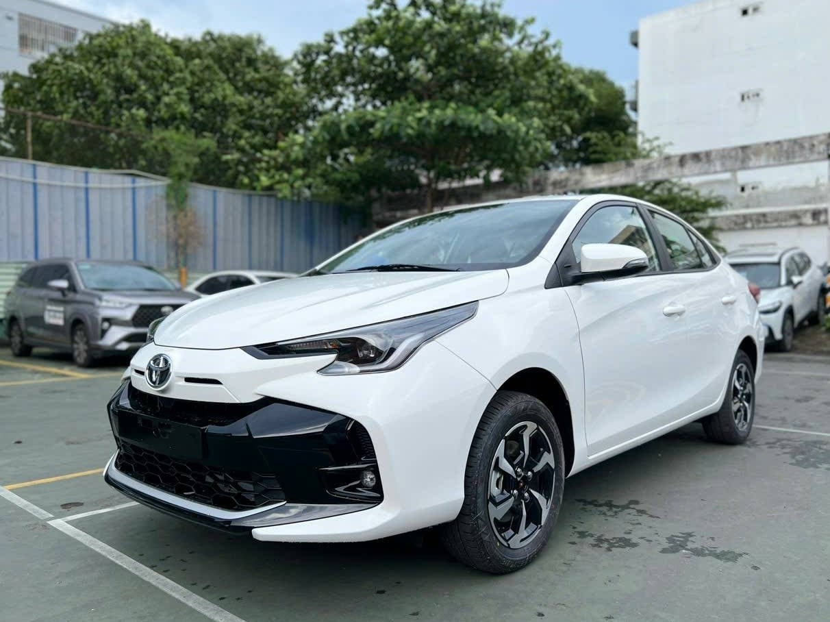 Toyota Vios và VinFast VF5