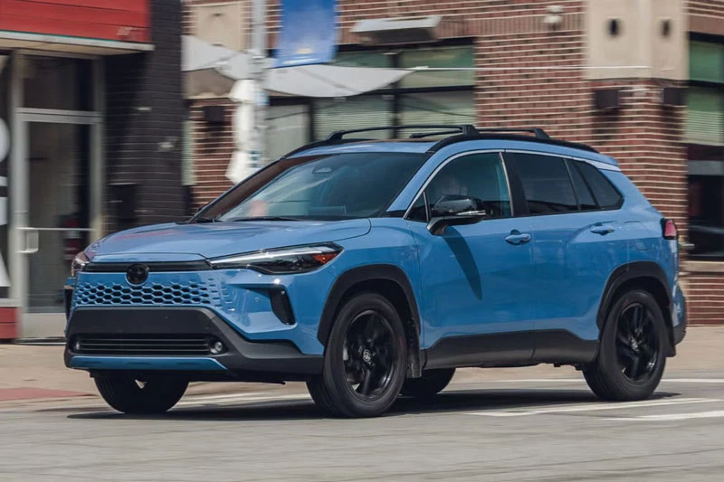 Toyota Corolla Cross 2027 trình làng: Siêu tiết kiệm xăng, giá hơn 660 triệu đồng - Hình 2