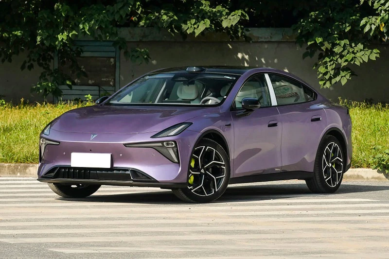 Xe điện mạnh 272 mã lực, phạm vi hoạt động 670 km, giá từ 444 triệu đồng - Hình 2