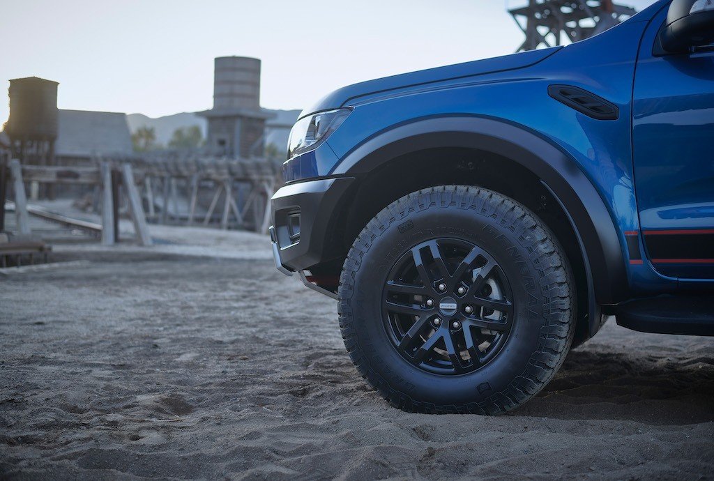 ford_ranger_raptor.jpeg