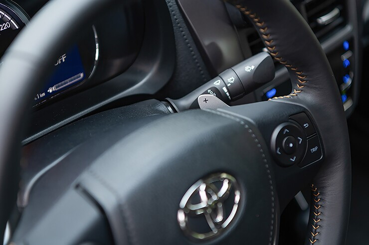 Màn hình cảm ứng 9 inch và hệ thống điều hòa trên Toyota Vios