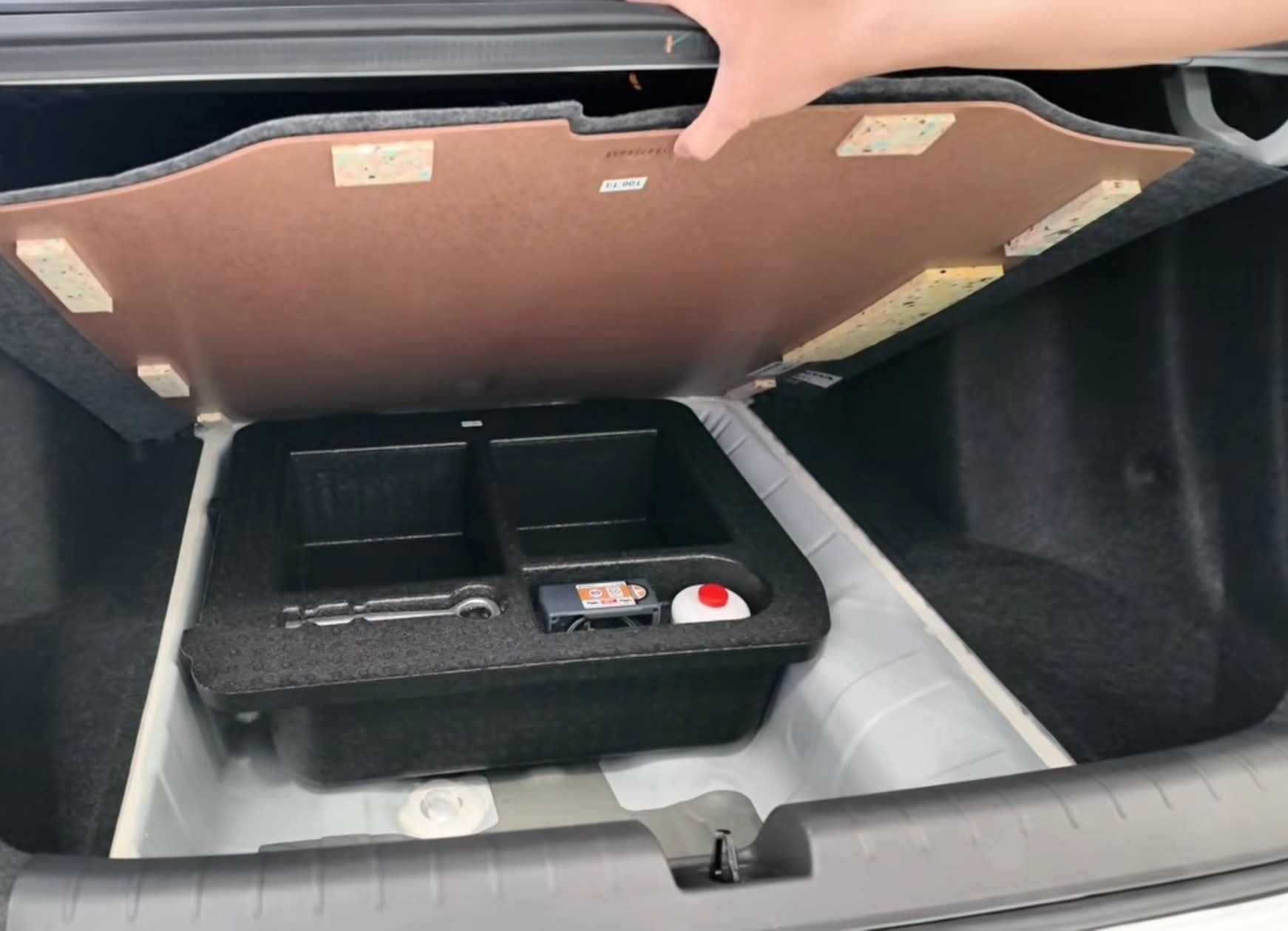 Honda City 2026 không có lốp dự phòng