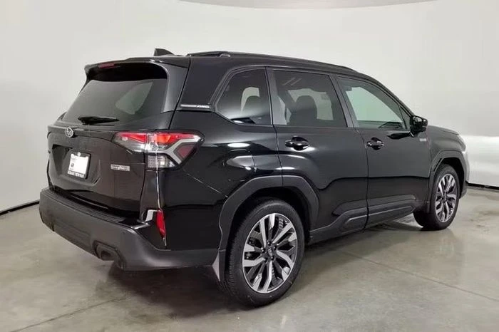 Subaru Forester hybrid sắp về Việt Nam, giá dự kiến 1,5 tỷ đồng - Hình 3